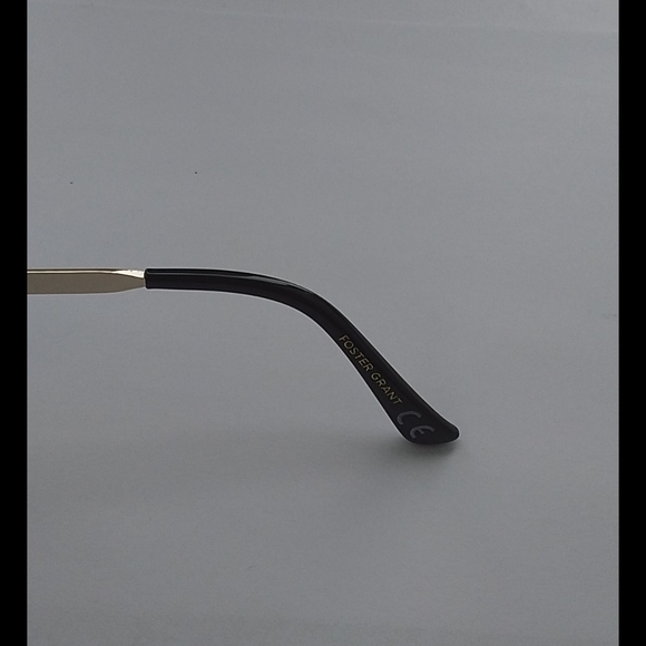 NWT Classic Trendy Tinted Foster Grant Sunglasses - Picture 4 of 4